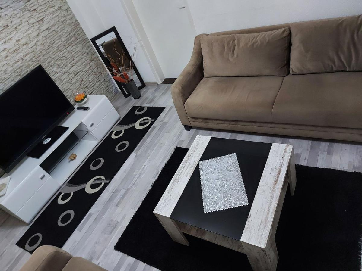 Apartman Dino Appartement Sarajevo Buitenkant foto